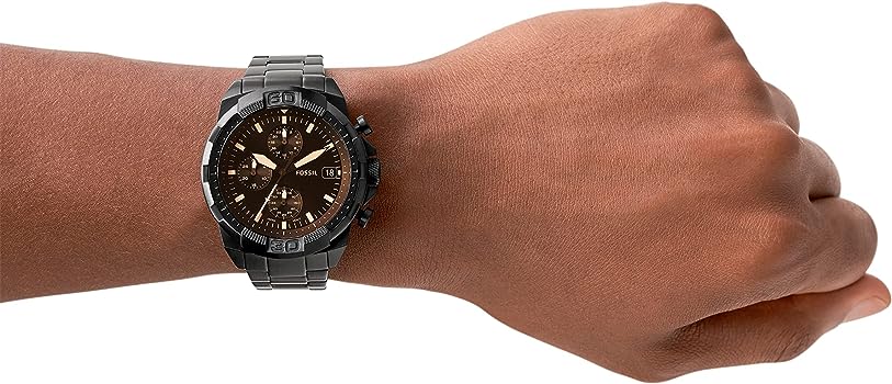 Men's watch on wrist, dark metal style, 815d9ViTUxL.