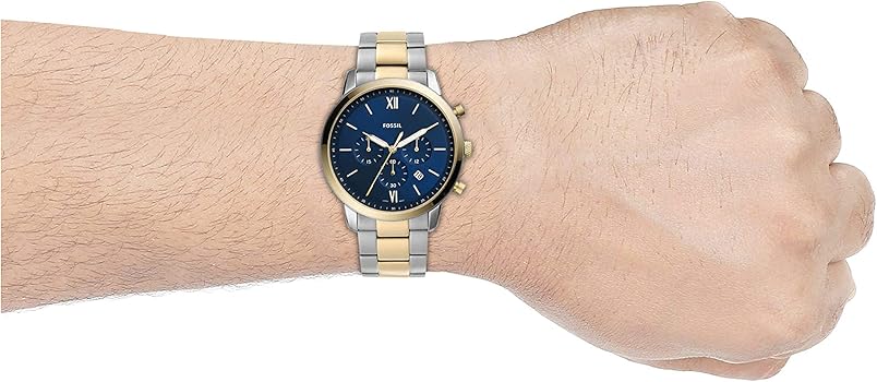 Fossil watch on wrist, blue dial, gold and silver 81OzkWWPOCL.