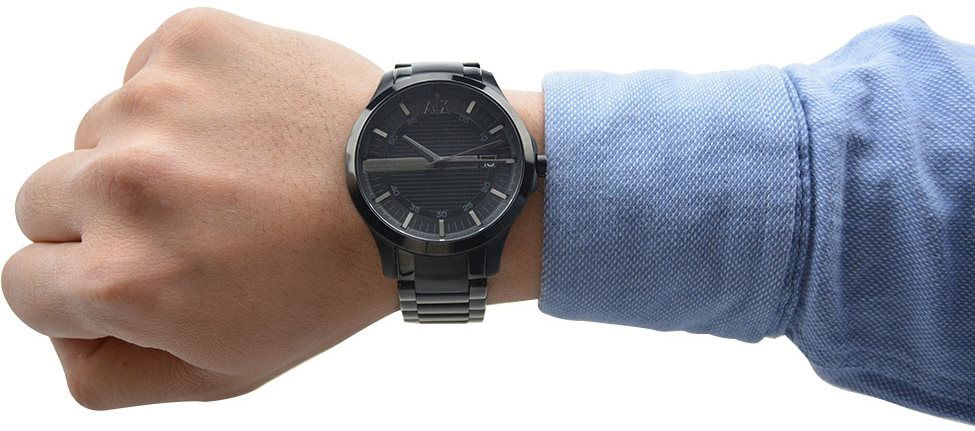 Black watch on wrist, KHO11913-03