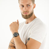 Man wearing Fossil FS5830 watch