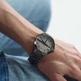 Watch on wrist - manifest_2429e527-b242-4fef-a509-f36f04662f0b