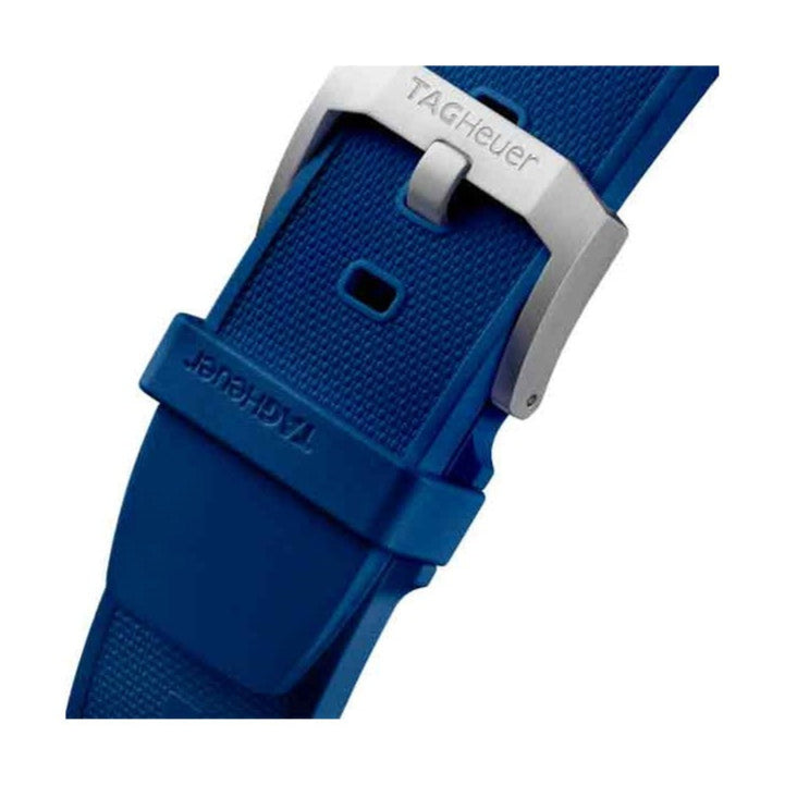 Tag Heuer Formula 1 blue quartz watch strap detail