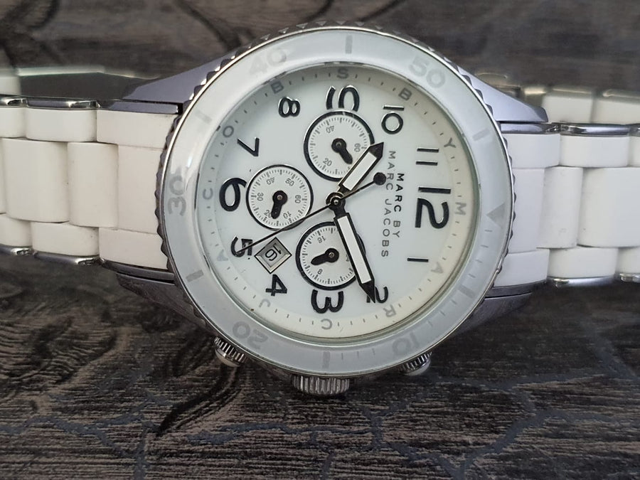 Marc Jacobs Rock White Dial White Silicone Strap Watch for Women - MBM2545