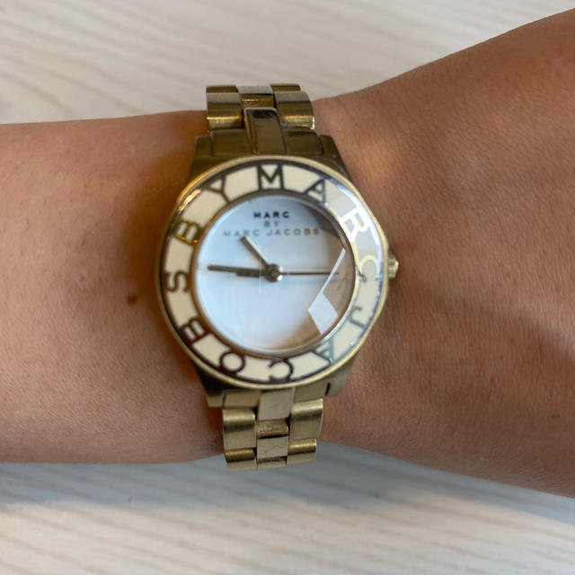 Marc Jacobs Blade White Dial Gold Steel Strap Watch for Women - MBM3050