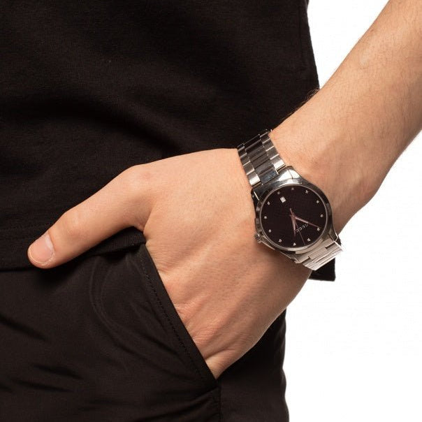 Gucci G Timeless Diamonds Black Dial Silver Steel Strap Watch For Men - YA126456