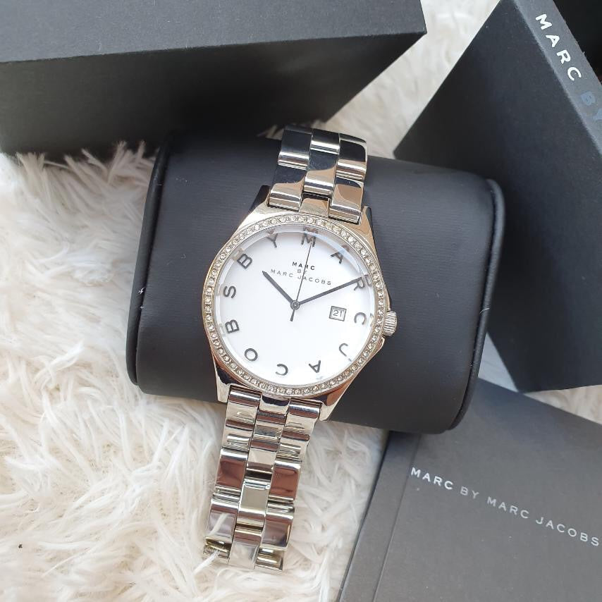 Marc Jacobs Henry Diamonds White Dial Silver Steel Strap Watch for Women - MBM3044