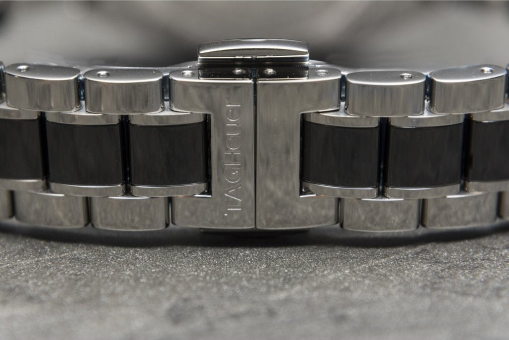 Tag Heuer Formula 1 watch clasp detail