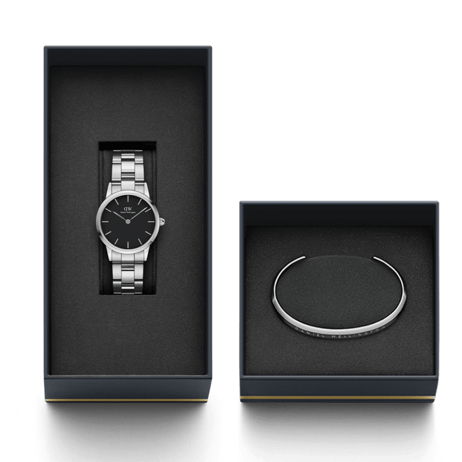Daniel Wellington watch and bracelet set in box