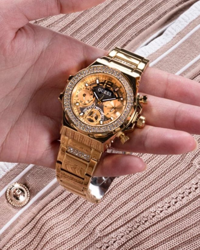 Guess G-GW0552L2 gold watch with diamonds, close-up