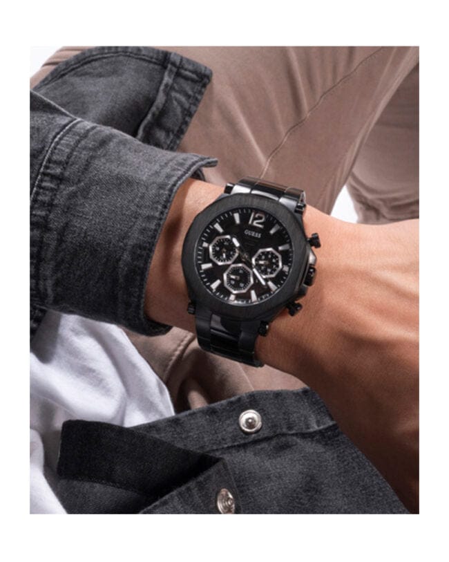 Guess watch GW0539G3 on wrist