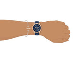Blue watch on wrist, MP000000014418185