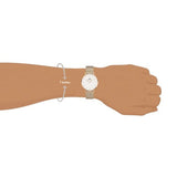 Daniel Wellington watch on wrist - MP000000020523579