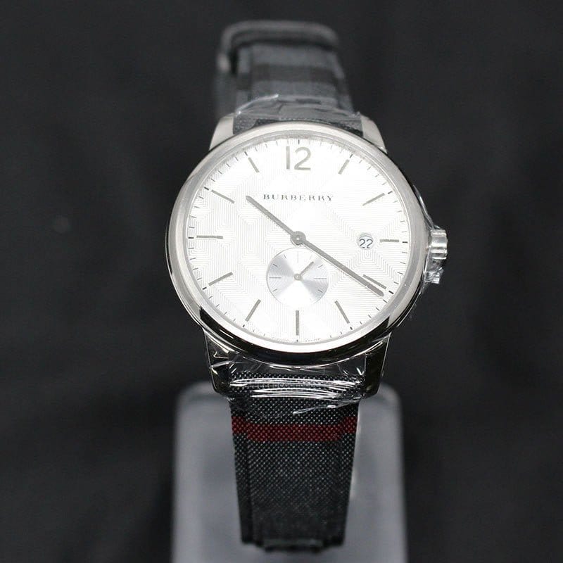 Burberry Classic Round Cream Dial Black Leather Strap Watch for Men - BU10008