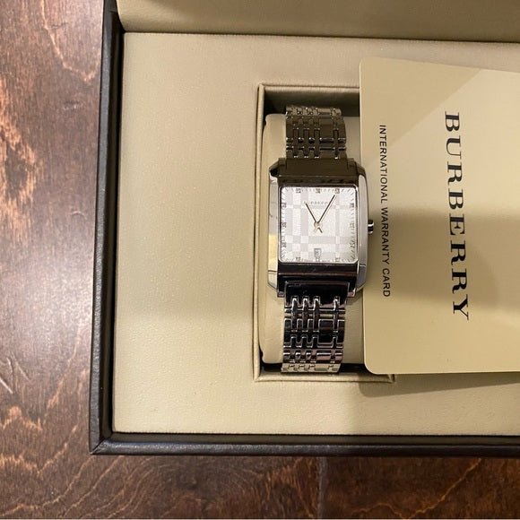Burberry Heritage Diamond White Dial Silver Stainless Steel Strap Watch for Women - BU1583