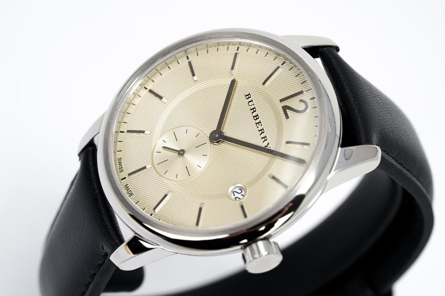 Burberry The Classic Horseferry Beige Dial Black Leather Strap Watch for Men - BU10000