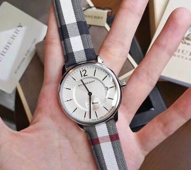 Burberry The Classic Horseferry Silver Dial Black Leather Strap Watch for Men - BU10002