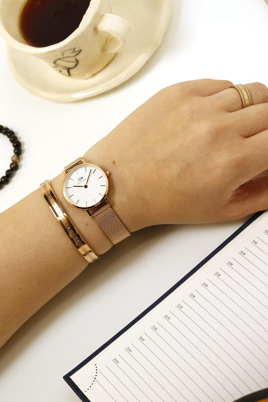 Daniel Wellington Classic Petite White Dial Rose Gold Mesh Bracelet Watch For Women - DW00100219