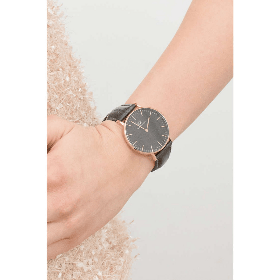 Daniel Wellington Classic Reading Black Dial Black Leather Strap Watch For Women - DW00100141