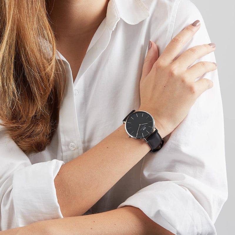 Daniel Wellington Classic Sheffield Black Dial Black Leather Strap Watch For Men - DW00100133