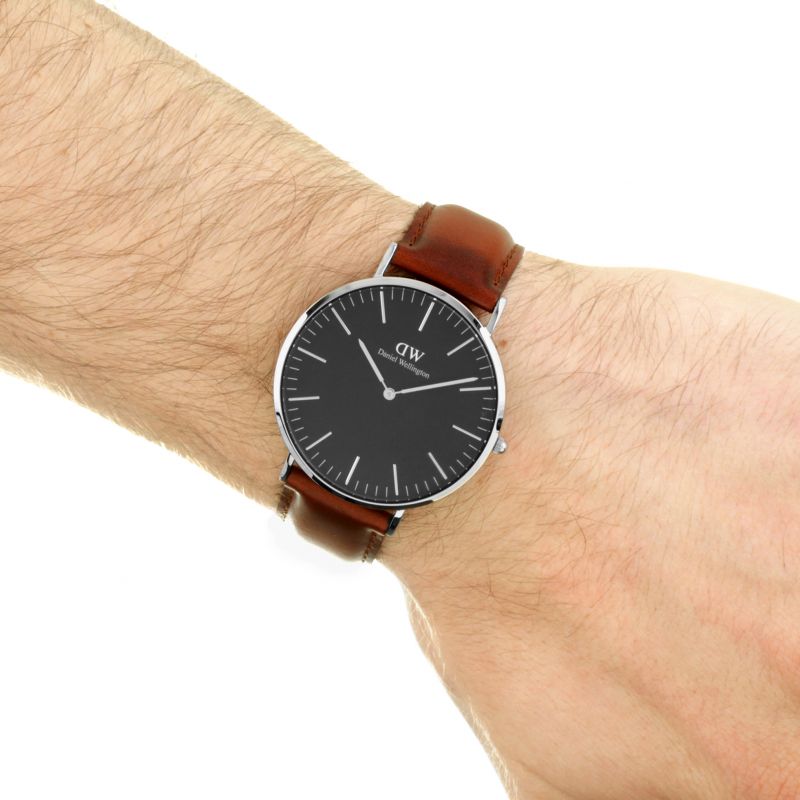 Daniel Wellington Classic St Mawes Black Dial Brown Leather Strap Watch For Men - DW00100130