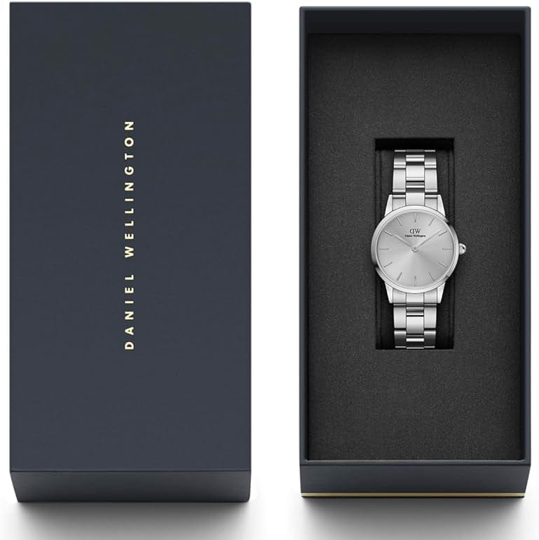 Daniel Wellington Iconic Link Unitone Silver Dial Silver Steel Strap Watch For Women - DW00100402
