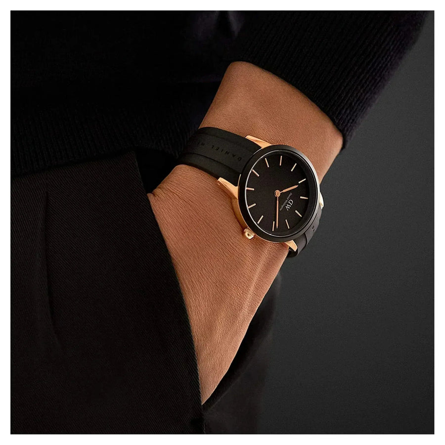 Daniel Wellington Iconic Motion Black Dial Black Rubber Strap Watch For Men - DW00100425