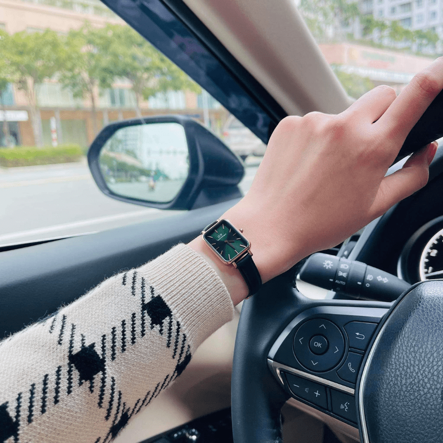 Daniel Wellington Quadro Pressed Melrose Emerald Green Dial Black Leather Strap Watch For Women - DW00100446
