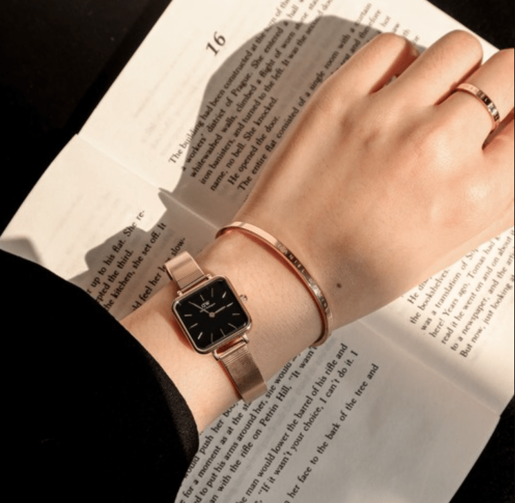 Daniel Wellington Quadro Studio Black Dial Rose Gold Mesh Strap Watch For Women - DW00100518