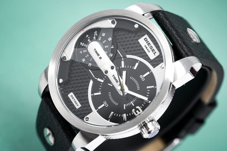Diesel Mini Daddy Black Silver Dial Black Leather Strap Watch For Men - DZ7307