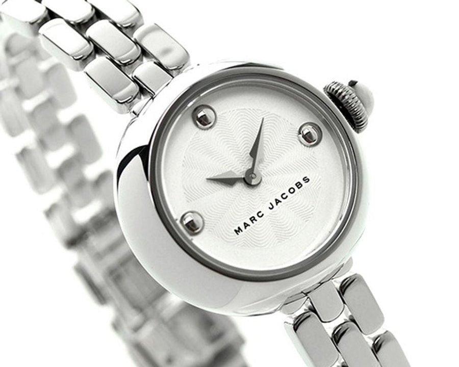Marc Jacobs Courtney Silver Dial Silver Steel Strap Watch for Women - MJ3456