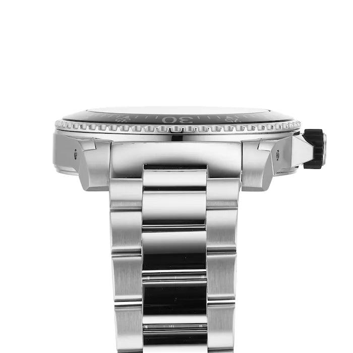 Gucci Dive Quartz Black Dial Silver Steel Strap Watch For Men - YA136221