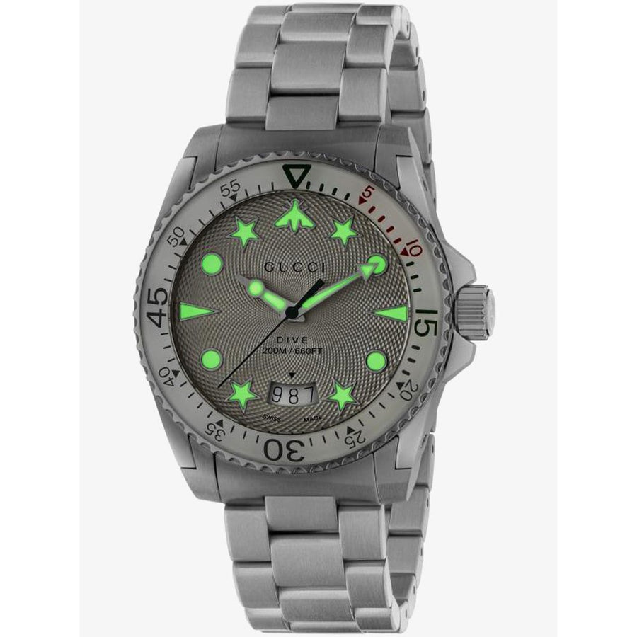 Gucci Dive Quartz White Dial Silver Steel Strap Watch For Men - YA136336