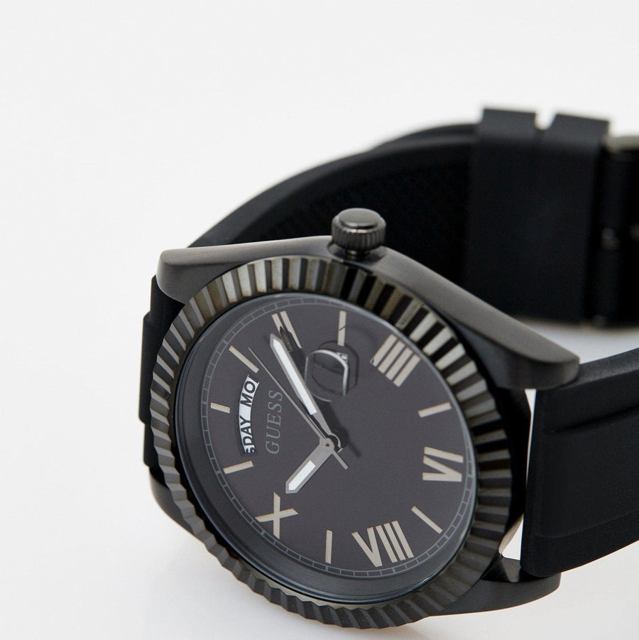 Guess Connoisseur Black Dial Black Silicone Strap Watch For Men - GW0335G1