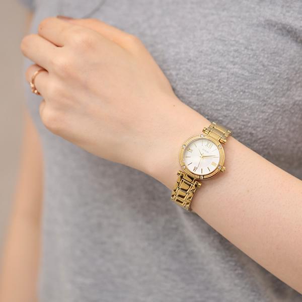 Guess Park Ave South Analog White Dial Gold Steel Strap Watch For Women - W0767L2