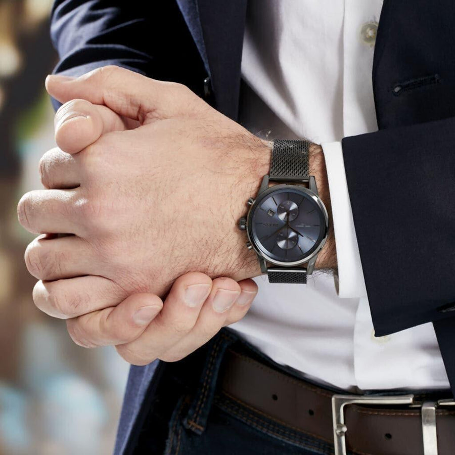Hugo Boss Jet Blue Dial Gunmetal Mesh Bracelet Watch for Men  - 1513677