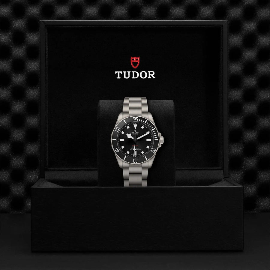 Tudor Pelagos Black Dial Grey Steel Strap Watch for Men - M25407N-0001