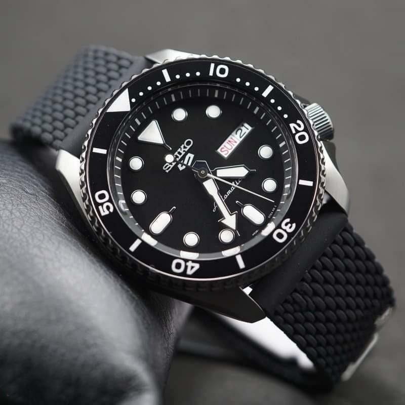 Seiko 5 Sports SKX Series Automatic Black Dial Black Silicone Strap Watch for Men - SRPD65K2