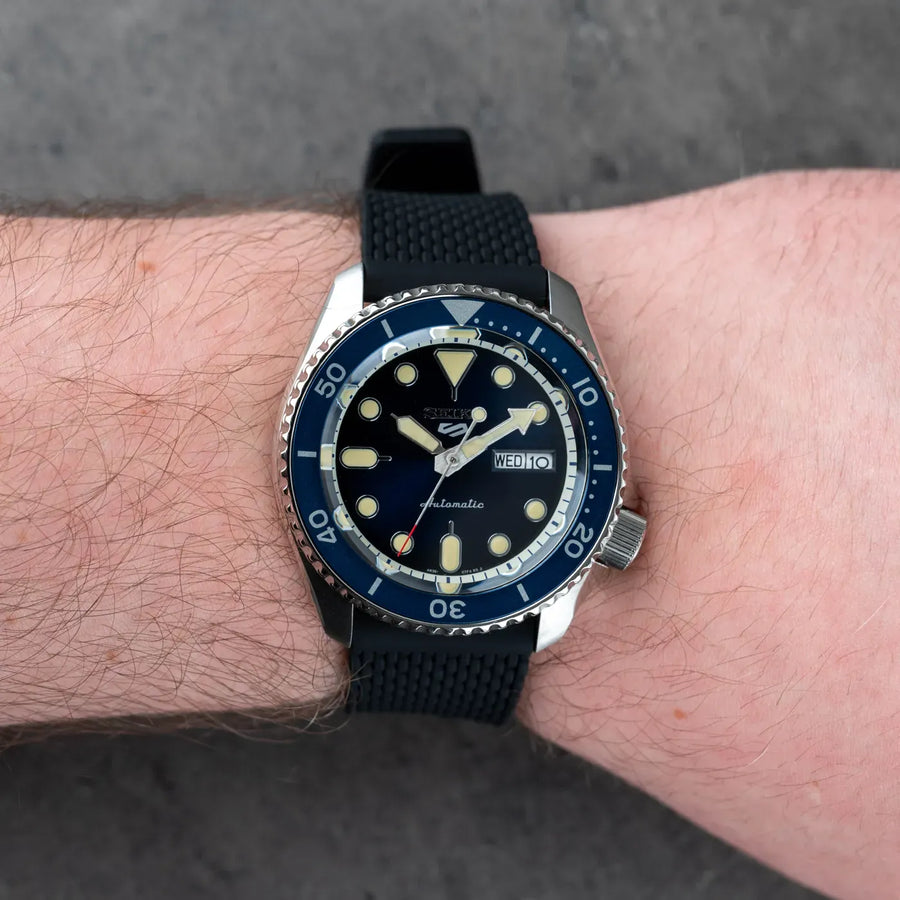 Seiko 5 Sports SKX Automatic Blue Dial Blue Silicone Strap Watch for Men - SRPD71K2