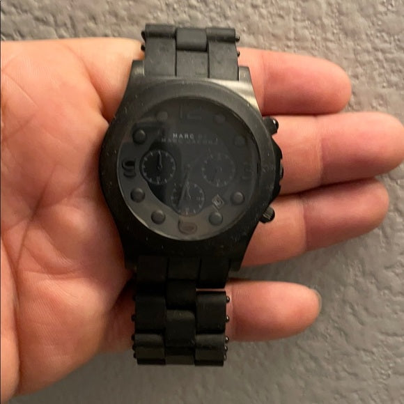 Marc Jacobs Pelly Black Dial Black Silicone Strap Watch for Women - MBM2567