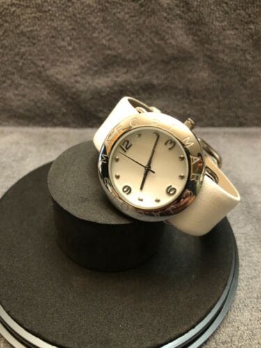Marc Jacobs Amy White Dial White Leather Strap Watch for Women - MBM1136