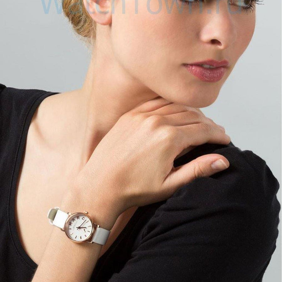 Marc Jacobs Baker White Dial White Leather Strap Watch for Women - MBM1284