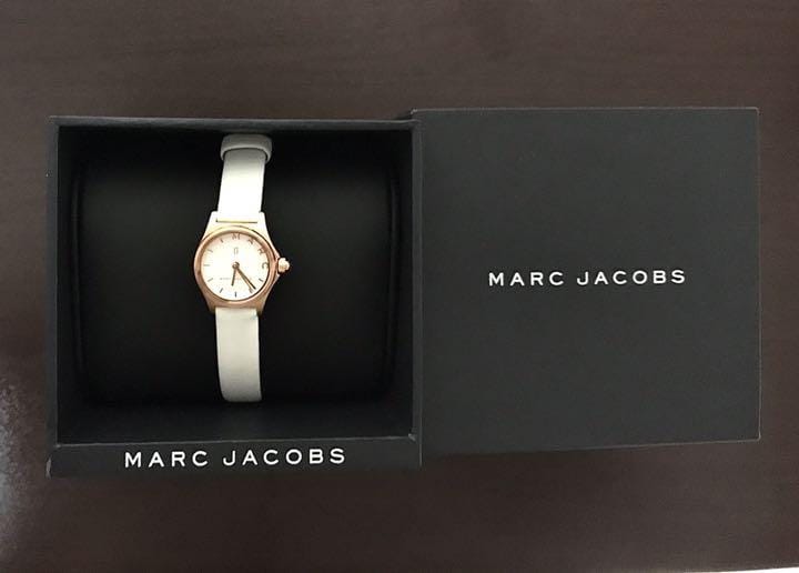 Marc Jacobs Blade White Dial White Leather Strap Watch for Women - MBM1344