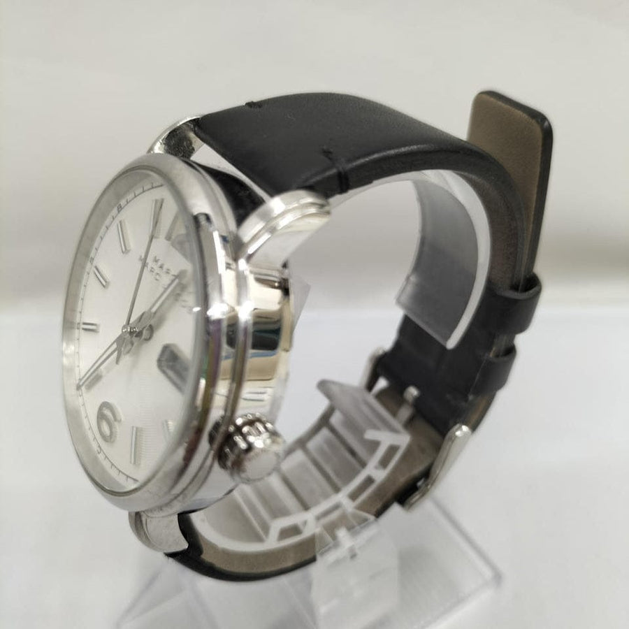Marc Jacobs Fergus White Dial Black Leather Strap Watch for Men - MBM5076