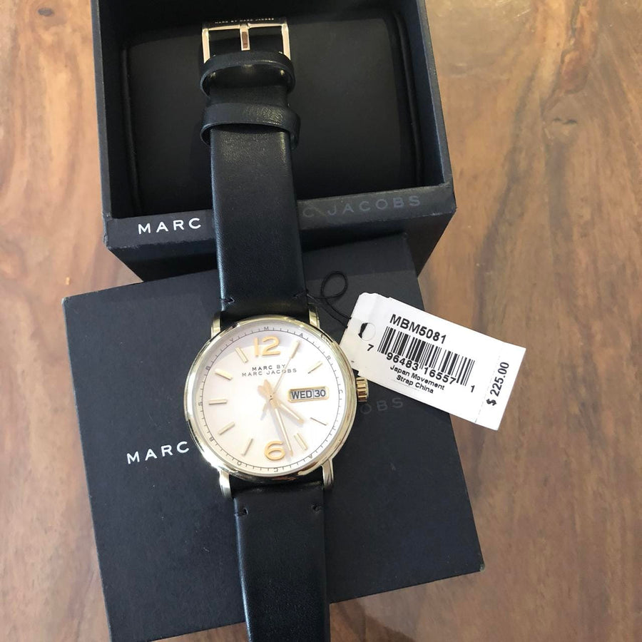 Marc Jacobs Fergus White Dial Black Leather Strap Watch for Men - MBM5081
