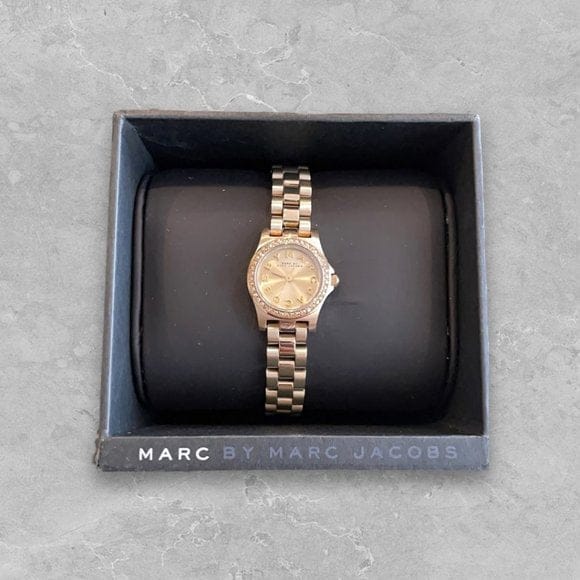 Marc Jacobs Henry Gold Dial Gold Steel Strap Watch for Women - MBM3277