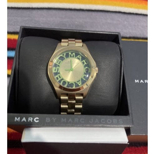 Marc Jacobs Henry Gold Dial Gold Steel Strap Watch for Women - MBM3295