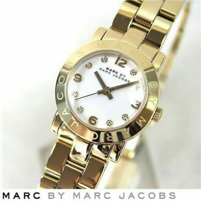 Marc Jacobs Mini Amy White Dial Gold Steel Strap Watch for Women - MBM3057