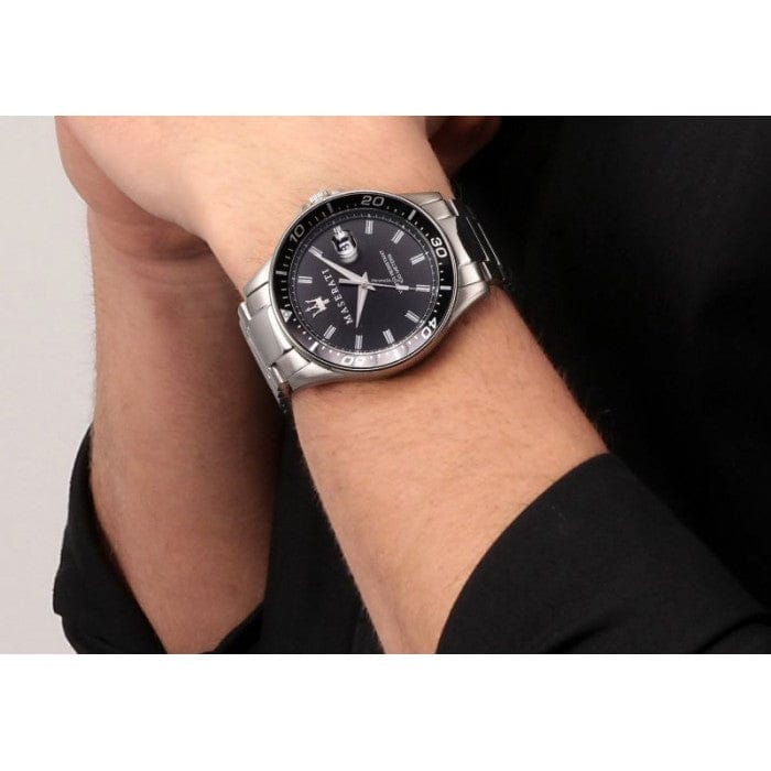 Maserati SFIDA Quartz Black Dial Stainless Steel Watch For Men - R8853140002
