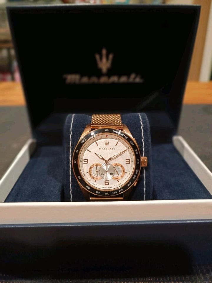Maserati Traguardo 45mm Chronograph Rose Gold Mesh Strap White Dial Watch For Men - R8873612011