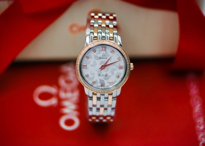 Omega De Ville Prestige Quartz Diamonds Silver Dial Two Tone Steel Strap Watch for Women - 424.25.27.60.52.001
